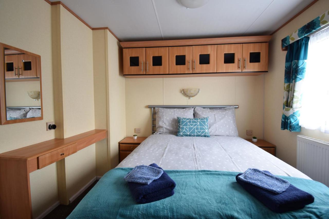 Locatie Het Knooppunt Engelse Chalet Nuis Екстериор снимка